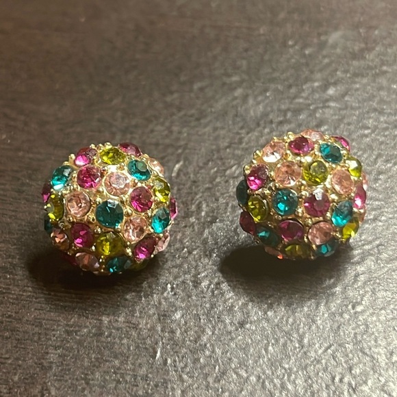 Jewelry - Confetti Dome Colorful Rhinestones Pierce Earrings.